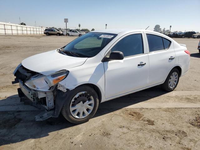 VIN 3N1CN7AP3FL820428 2015 NISSAN VERSA no.1