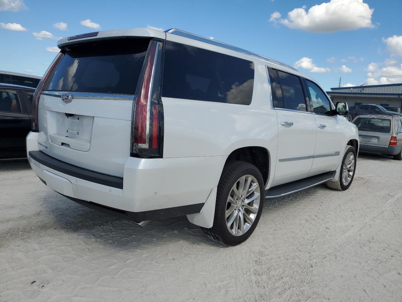 Lot #2991764338 2020 CADILLAC ESCALADE E