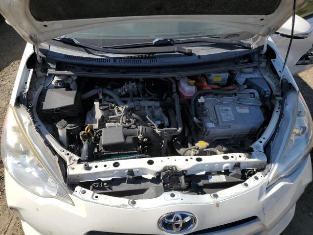 VIN JTDKDTB39E1070250 2014 Toyota Prius no.11