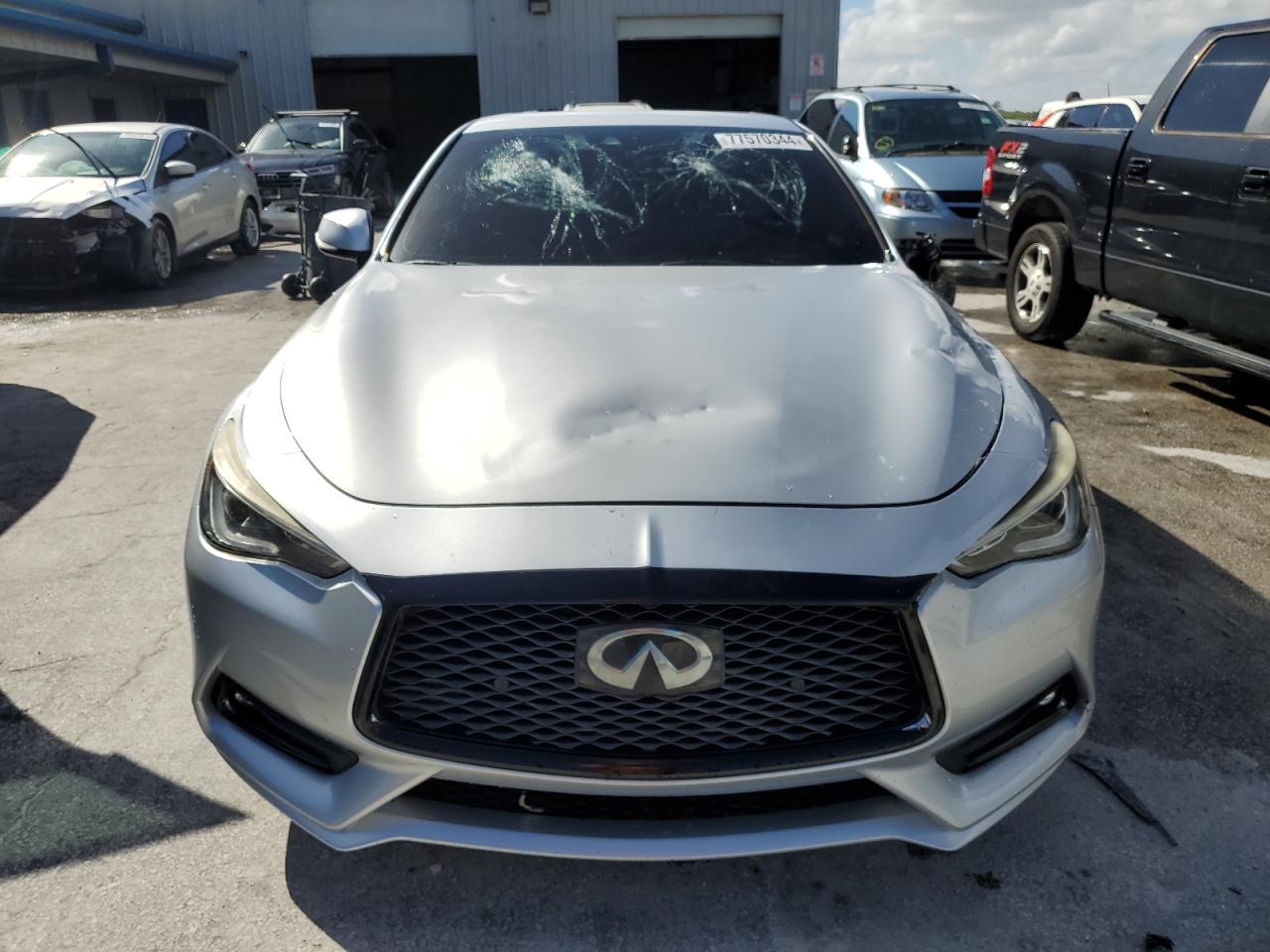 Lot #2979391591 2018 INFINITI Q60 LUXE 3