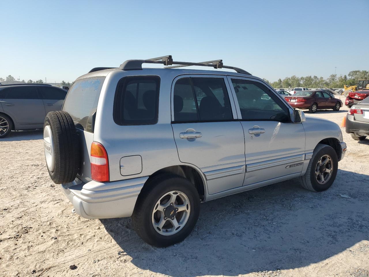 Lot #2995929380 2000 CHEVROLET TRACKER