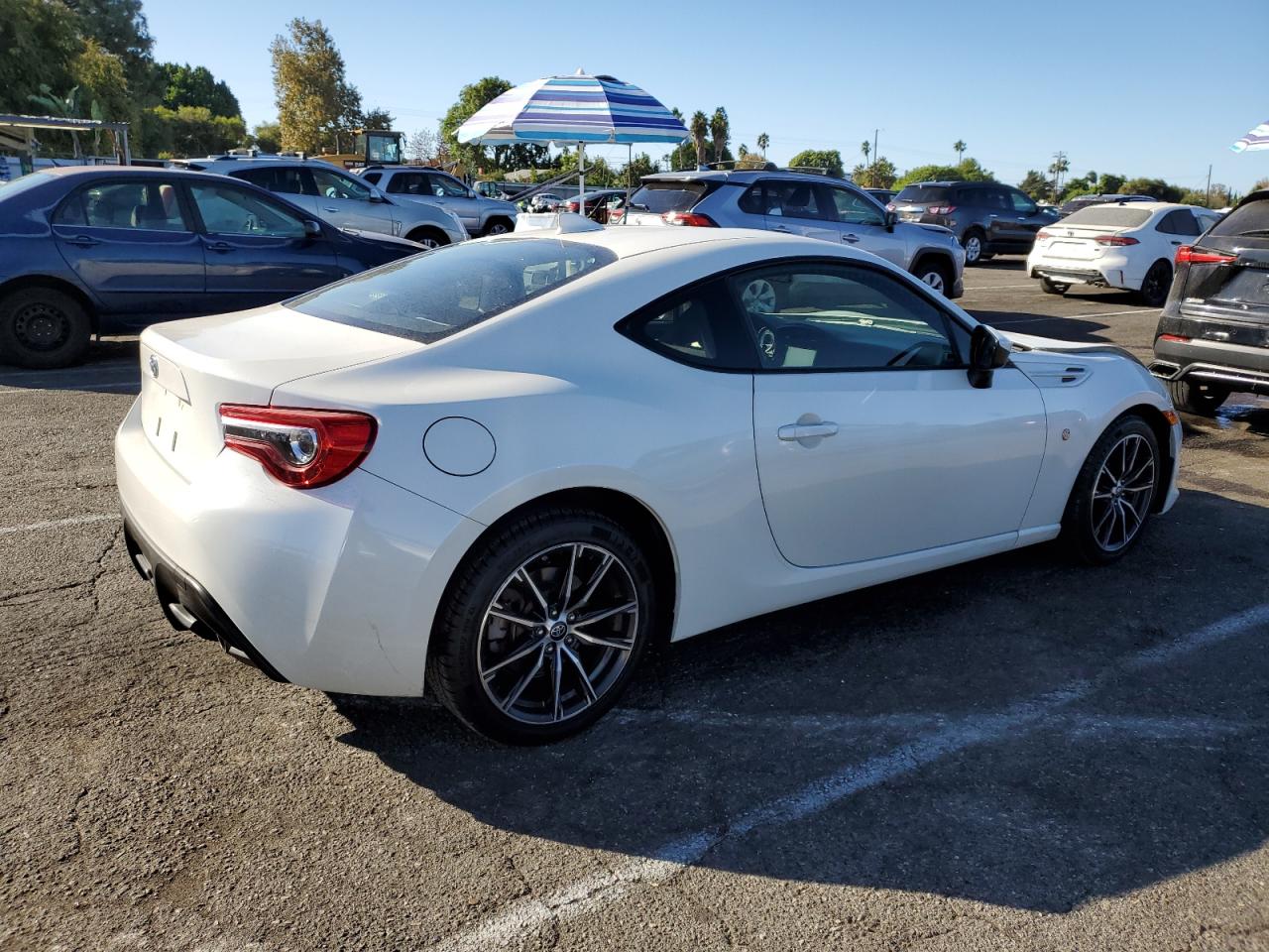 Lot #2986928769 2017 TOYOTA 86 BASE