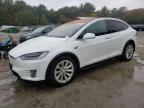 TESLA MODEL X снимка