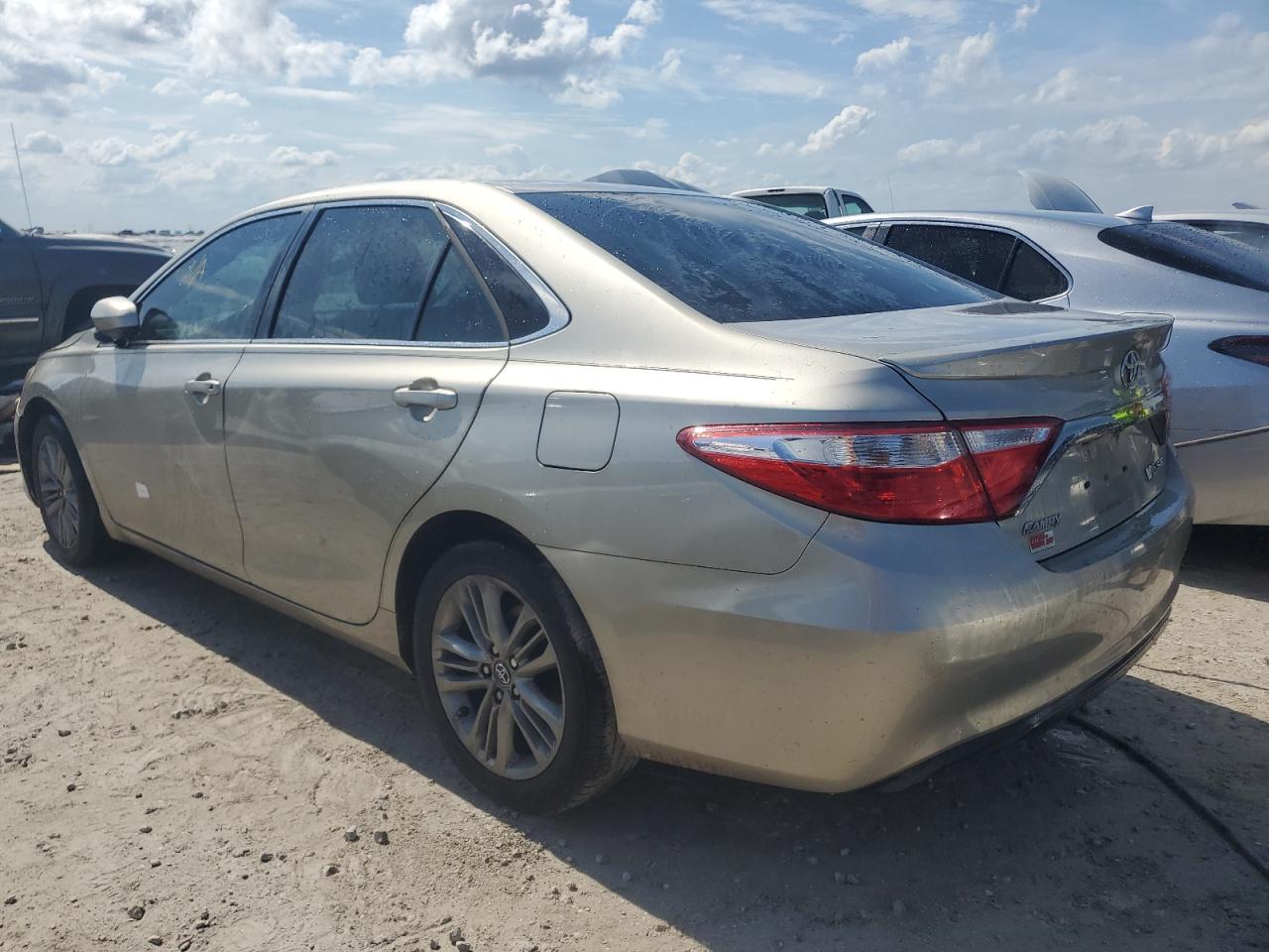 Lot #2981564834 2015 TOYOTA CAMRY LE