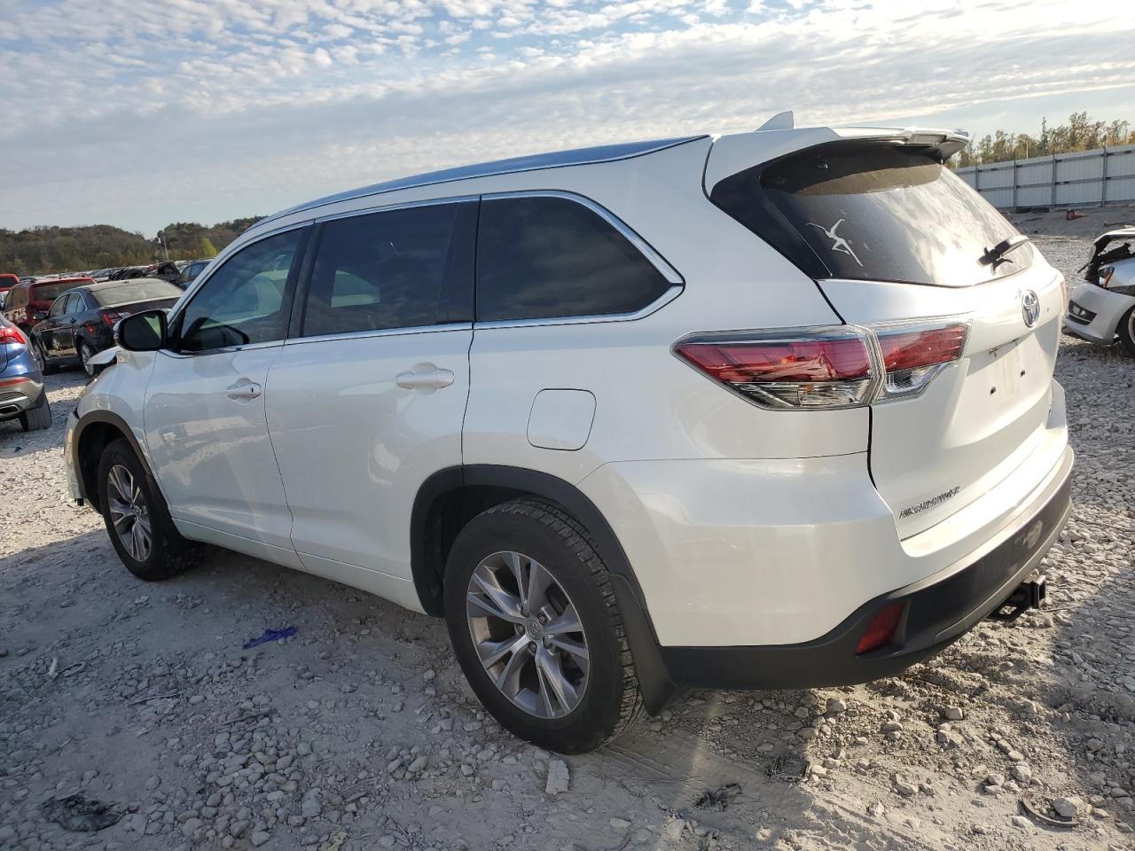 Lot #2964457277 2015 TOYOTA HIGHLANDER