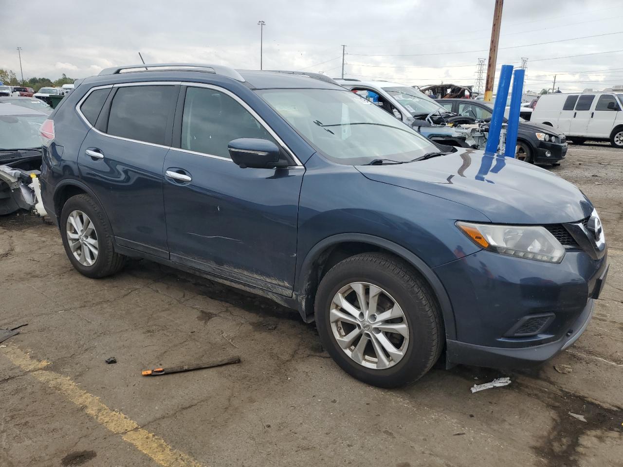 Lot #2886216631 2015 NISSAN ROGUE S