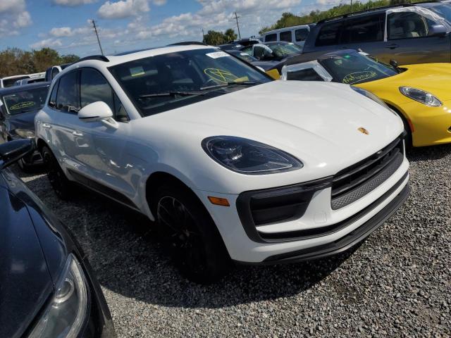 VIN WP1AA2A52NLB00273 2022 Porsche Macan no.4