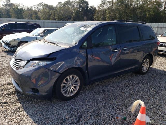 VIN 5TDYZ3DC2HS846797 2017 Toyota Sienna, Xle no.1