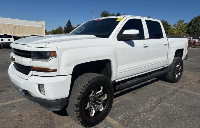 VIN 3GCUKREC4JG528964 2018 Chevrolet Silverado, K15... no.2