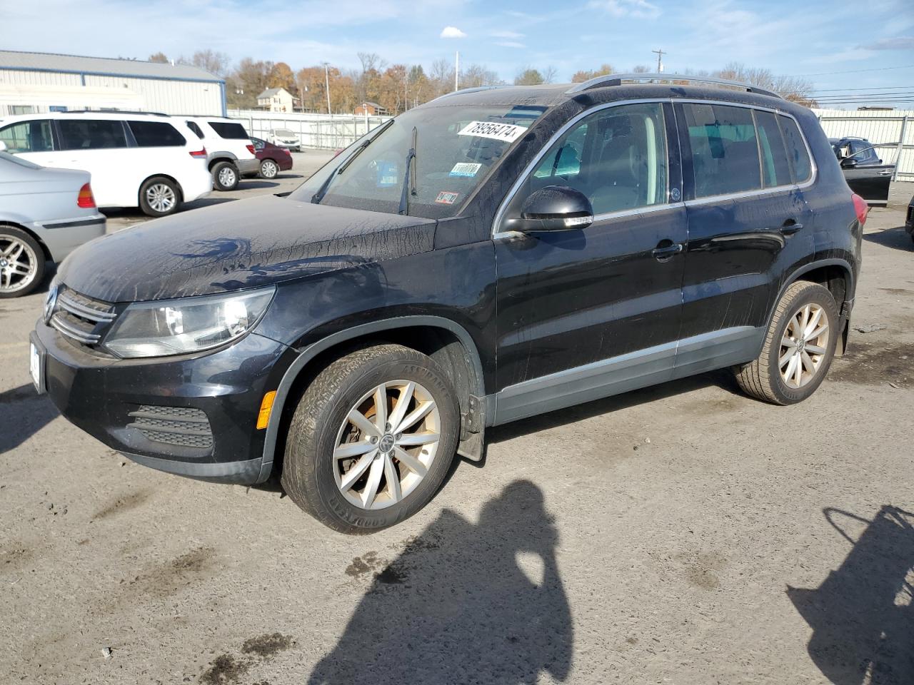 Lot #2962263110 2017 VOLKSWAGEN TIGUAN WOL