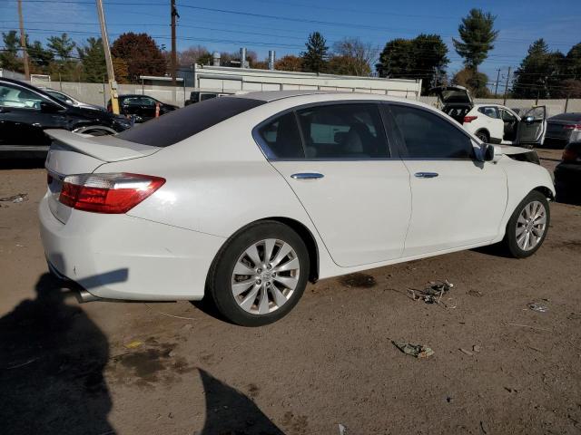 VIN 1HGCR2F84FA121064 2015 Honda Accord, Exl no.3