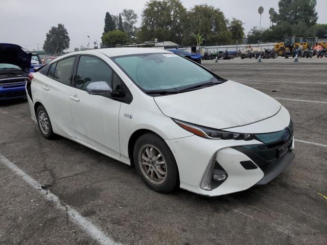 VIN JTDKARFP5H3031737 2017 Toyota Prius no.4