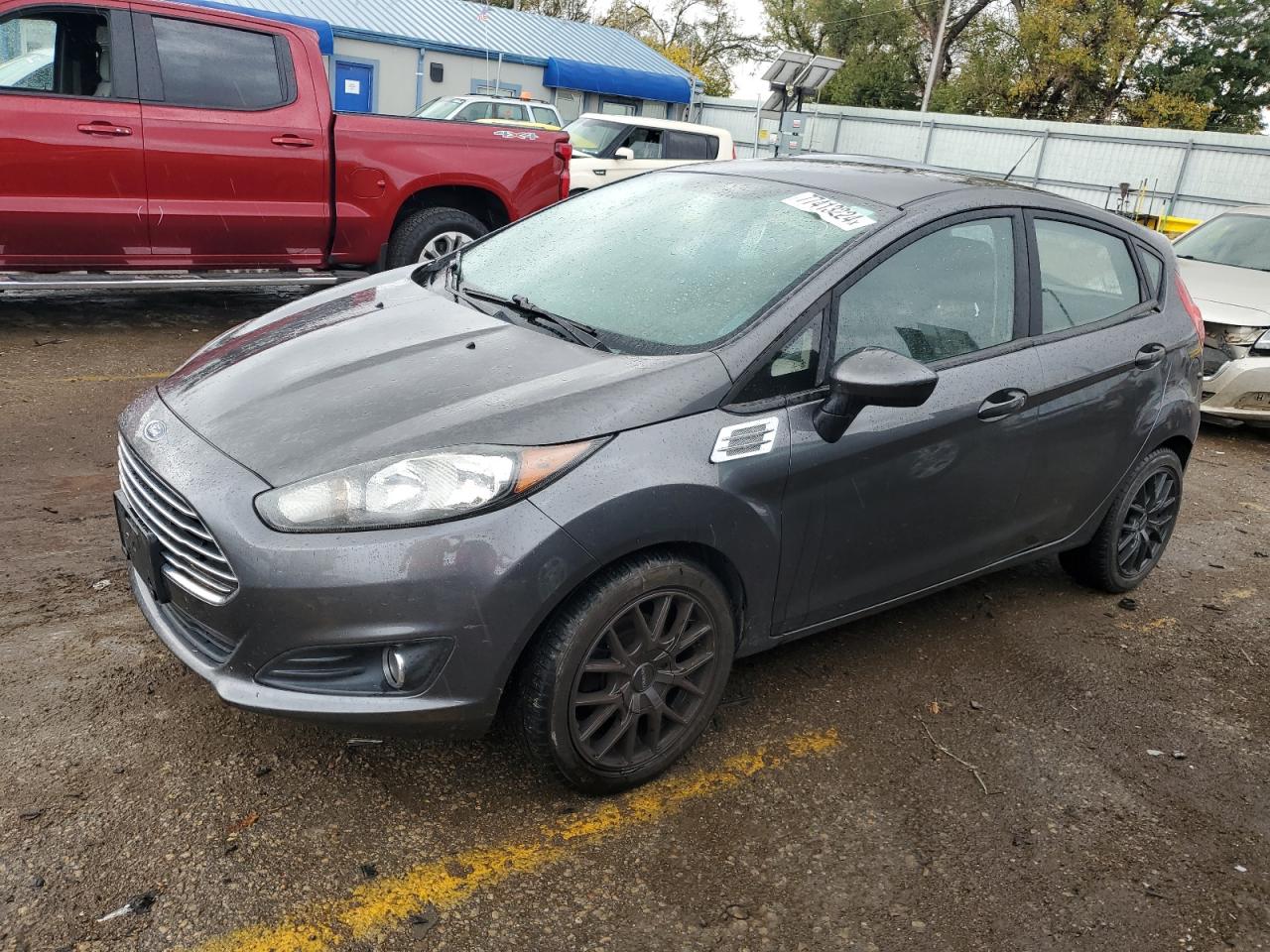  Salvage Ford Fiesta