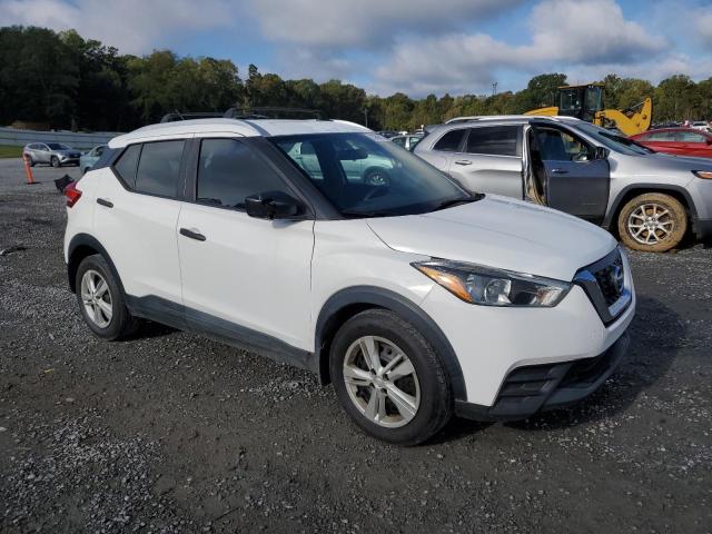 VIN 3N1CP5CU2JL511513 2018 Nissan Kicks, S no.4