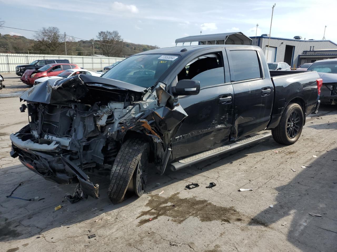 NISSAN TITAN SV
