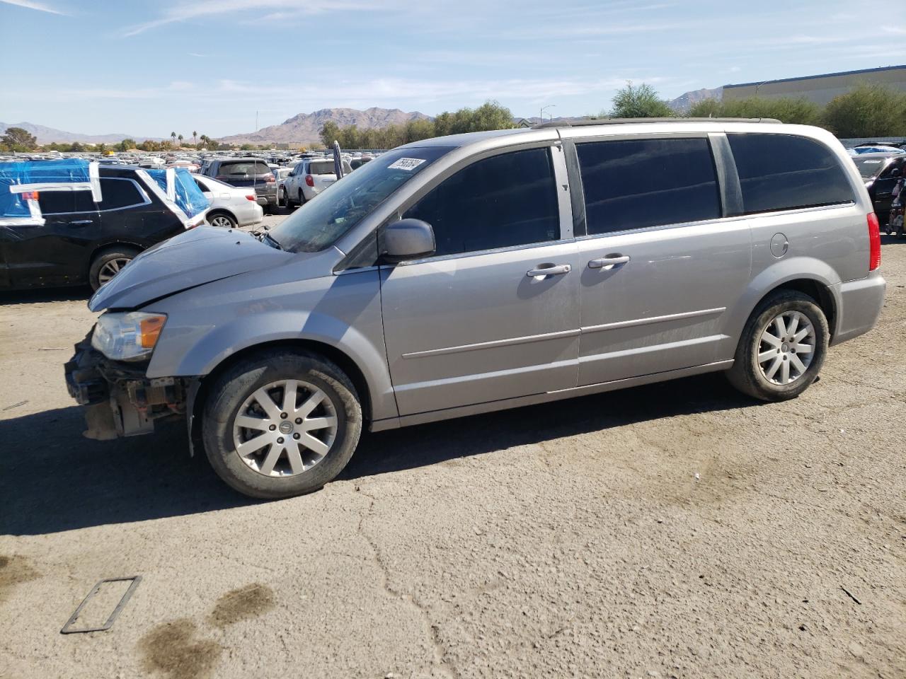 Lot #3006237457 2015 CHRYSLER TOWN & COU