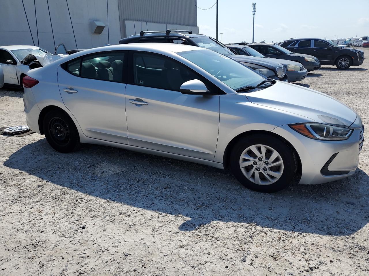 Lot #2991722163 2017 HYUNDAI ELANTRA SE