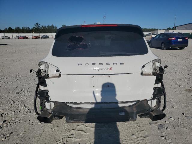 2016 PORSCHE CAYENNE - WP1AA2A20GLA01427
