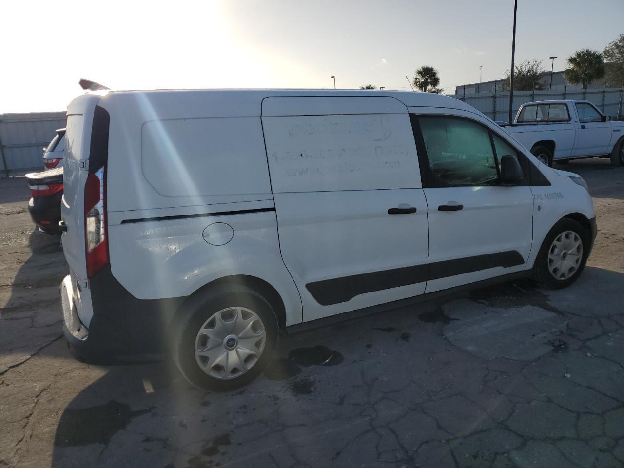 Lot #3028611937 2017 FORD TRANSIT CO