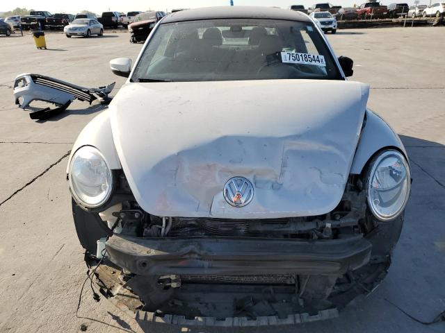 2018 VOLKSWAGEN BEETLE SE 3VWJD7AT7JM701754