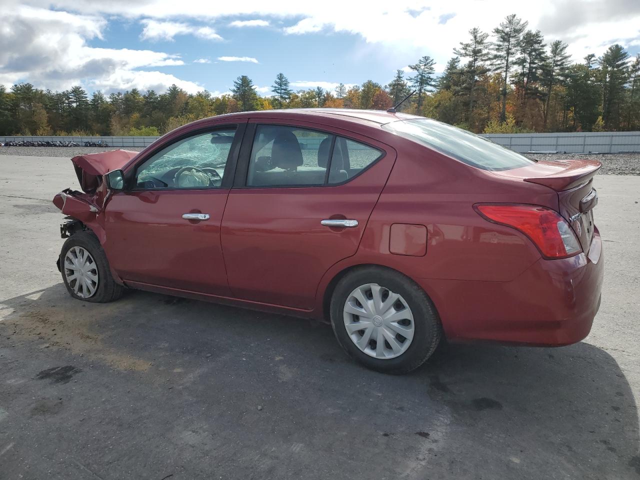 Lot #2952761949 2019 NISSAN VERSA S