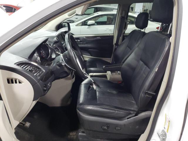 2016 CHRYSLER TOWN & COU - 2C4RC1CG8GR135661