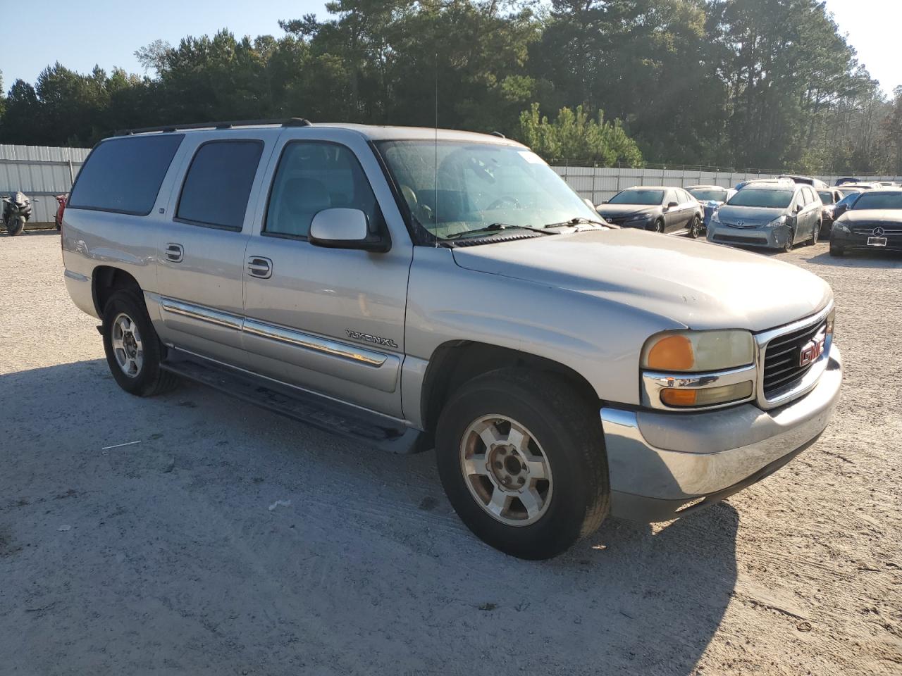 Lot #2904926153 2004 GMC YUKON XL C