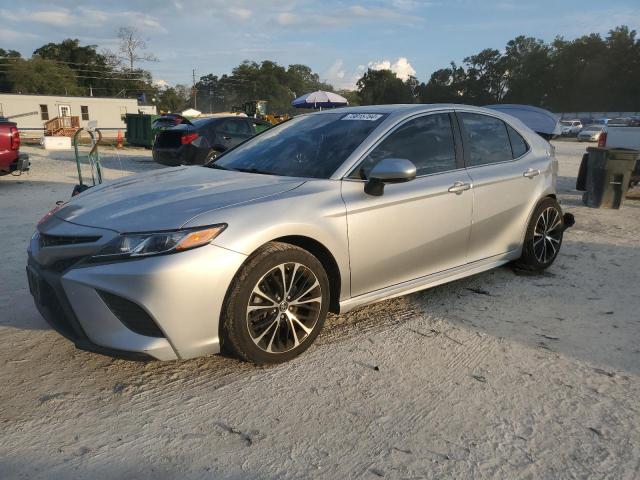 VIN 4T1B11HK6JU128752 2018 Toyota Camry, L no.1