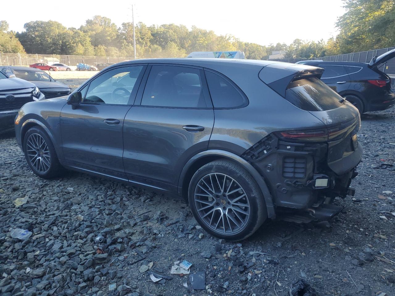 Lot #2962484034 2022 PORSCHE CAYENNE TU