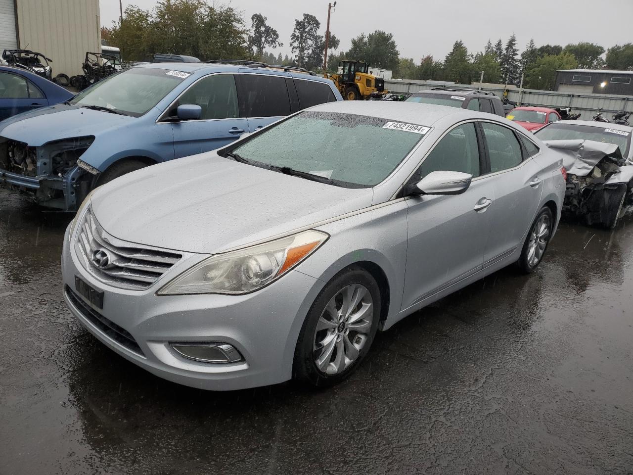 Lot #2888790546 2012 HYUNDAI AZERA GLS