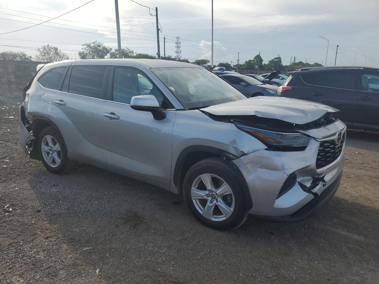 Lot #2989257754 2023 TOYOTA HIGHLANDER