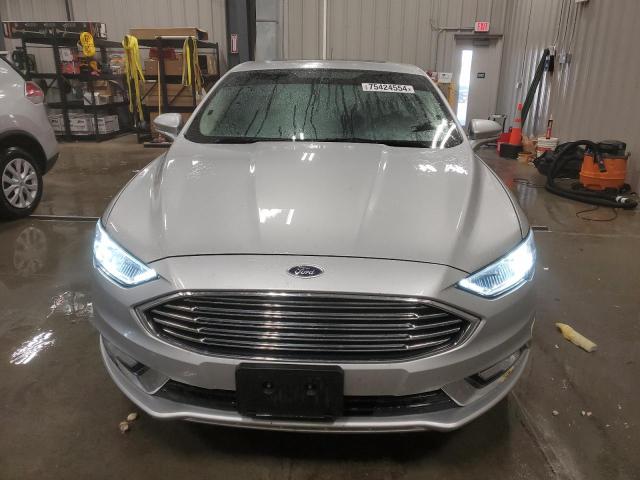 VIN 3FA6P0T98HR352437 2017 Ford Fusion, SE no.5