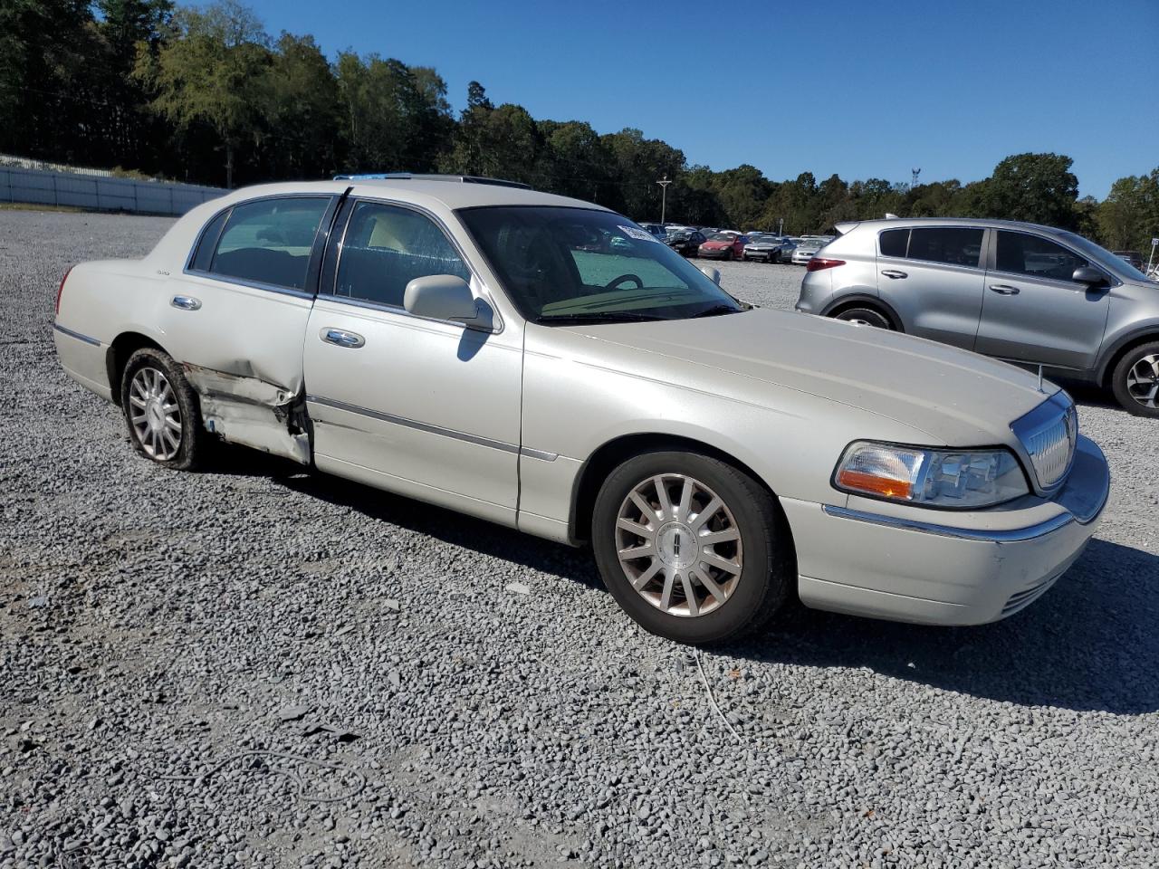 Lot #2964669005 2006 LINCOLN TOWN CAR S