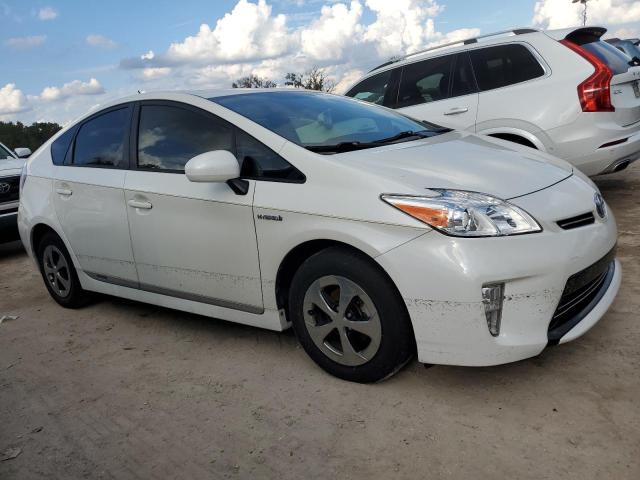 VIN JTDKN3DU4F0460912 2015 Toyota Prius no.4