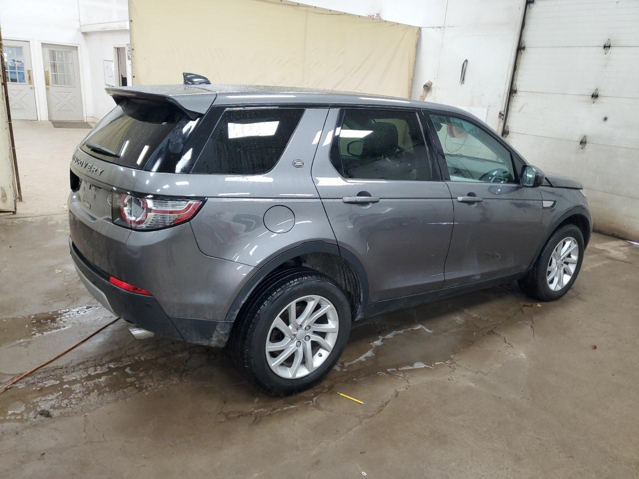 Lot #2952936773 2017 LAND ROVER DISCOVERY