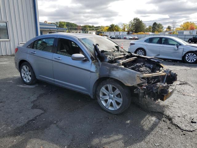 VIN 1C3CCBABXDN697982 2013 Chrysler 200, LX no.4