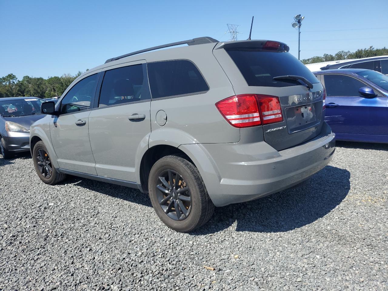 Lot #2991082197 2020 DODGE JOURNEY SE