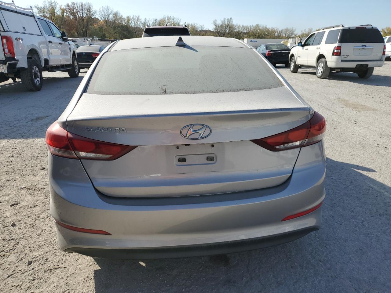 Lot #2989087944 2017 HYUNDAI ELANTRA SE