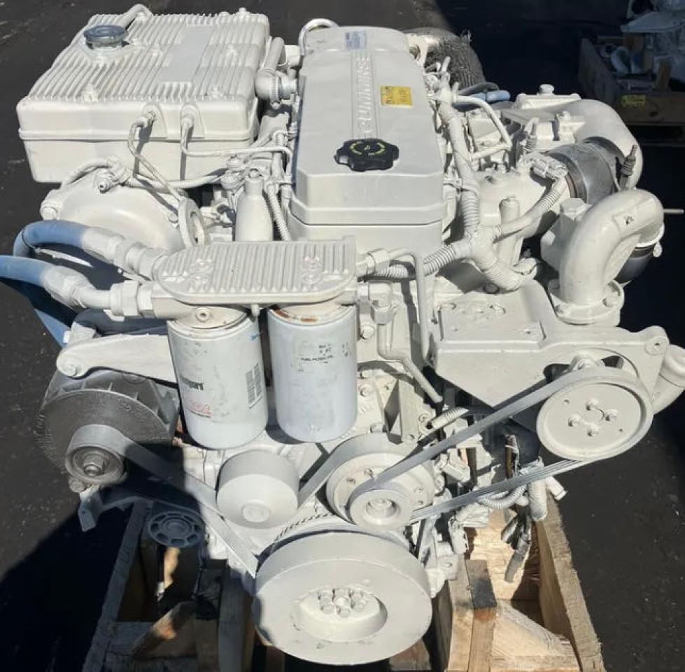 Lot #2935718843 2013 CUMMINS QSB6.7