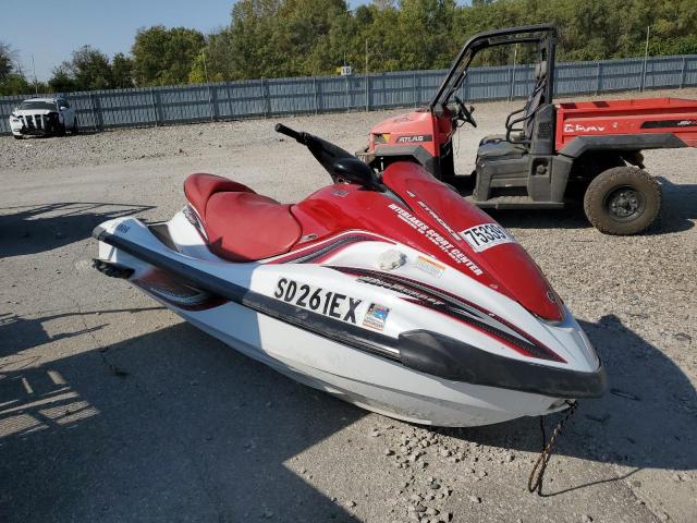 YAMAHA JET SKI 2004 red   YAMA3284L304 photo #1