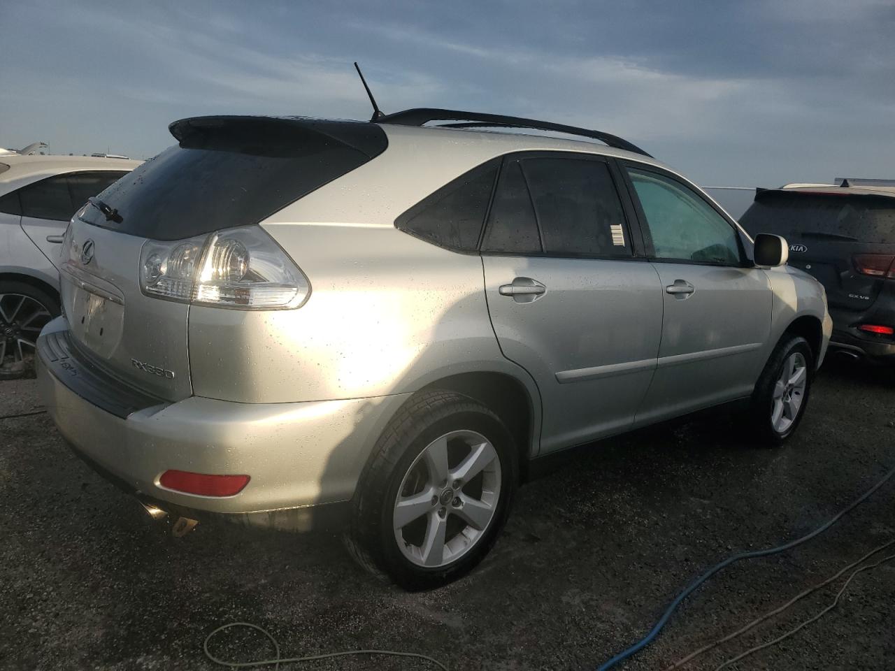 Lot #2972323524 2004 LEXUS RX 330