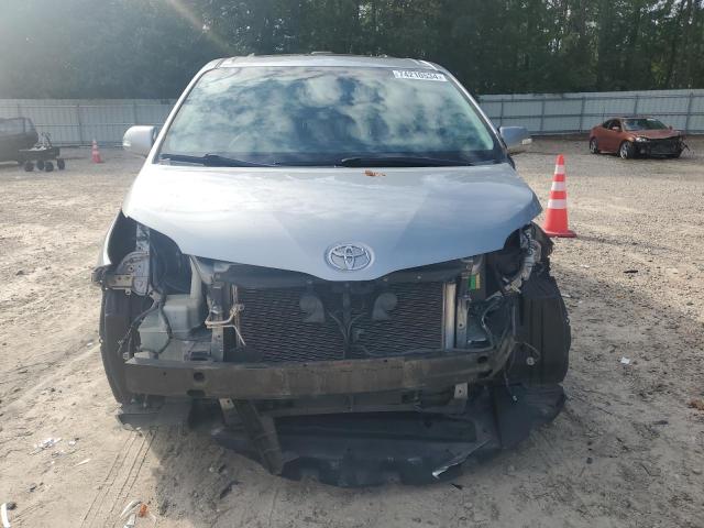 VIN 5TDDK3DCXES090246 2014 Toyota Sienna, Xle no.5