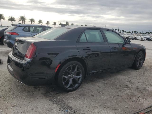 VIN 2C3CCABG3PH633381 2023 Chrysler 300, S no.3