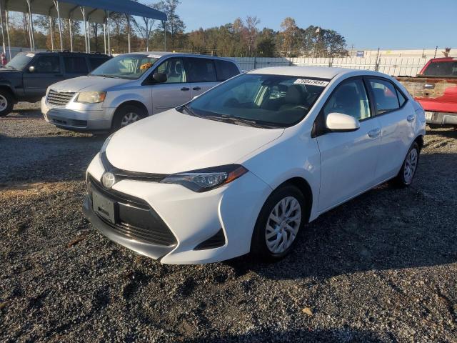 VIN 5YFBURHE8KP895649 2019 TOYOTA COROLLA no.1