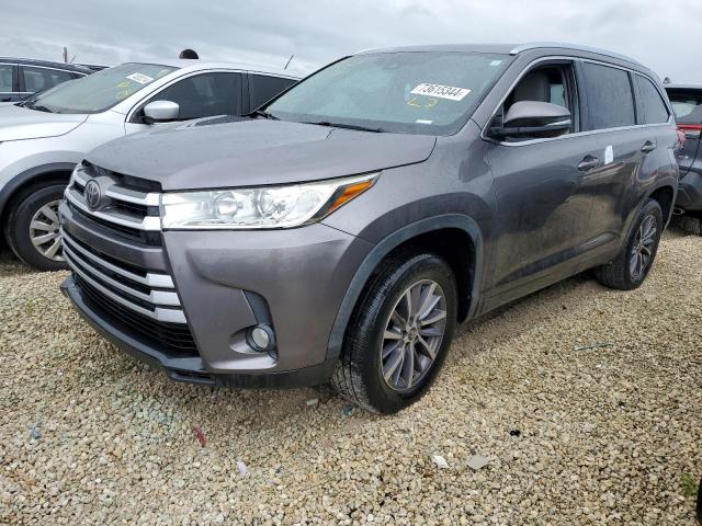 VIN 5TDKZRFH8KS567900 2019 Toyota Highlander, SE no.1