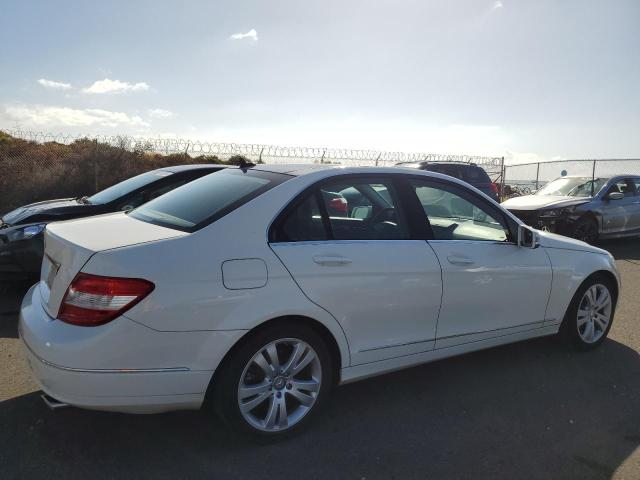 MERCEDES-BENZ C 300 2011 white  gas WDDGF5EB3BR172726 photo #4