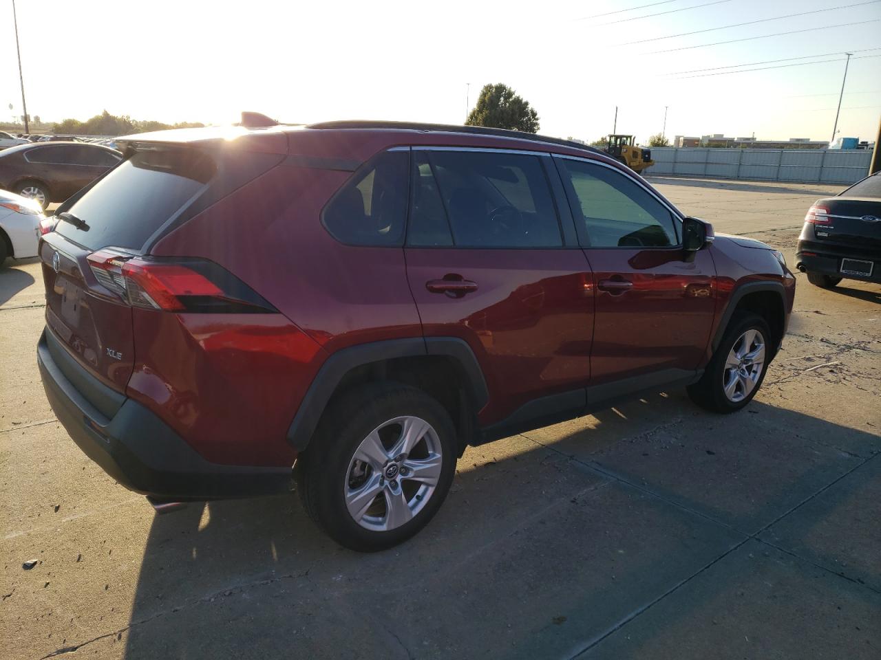 Lot #2943300719 2020 TOYOTA RAV4 XLE