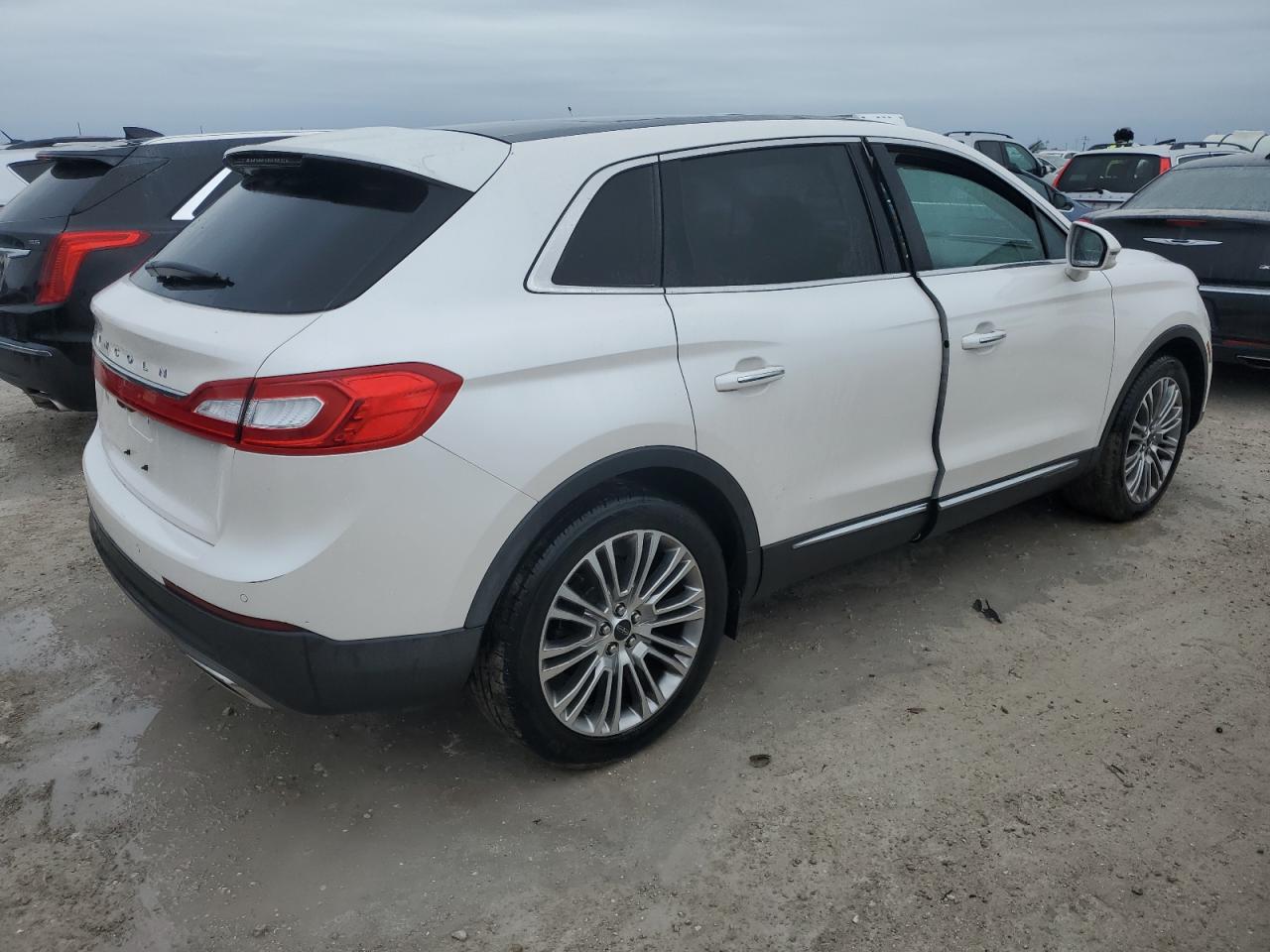 Lot #2996566684 2017 LINCOLN MKX RESERV