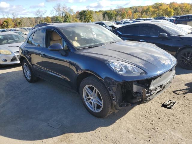 VIN WP1AA2A5XJLB21222 2018 Porsche Macan no.4