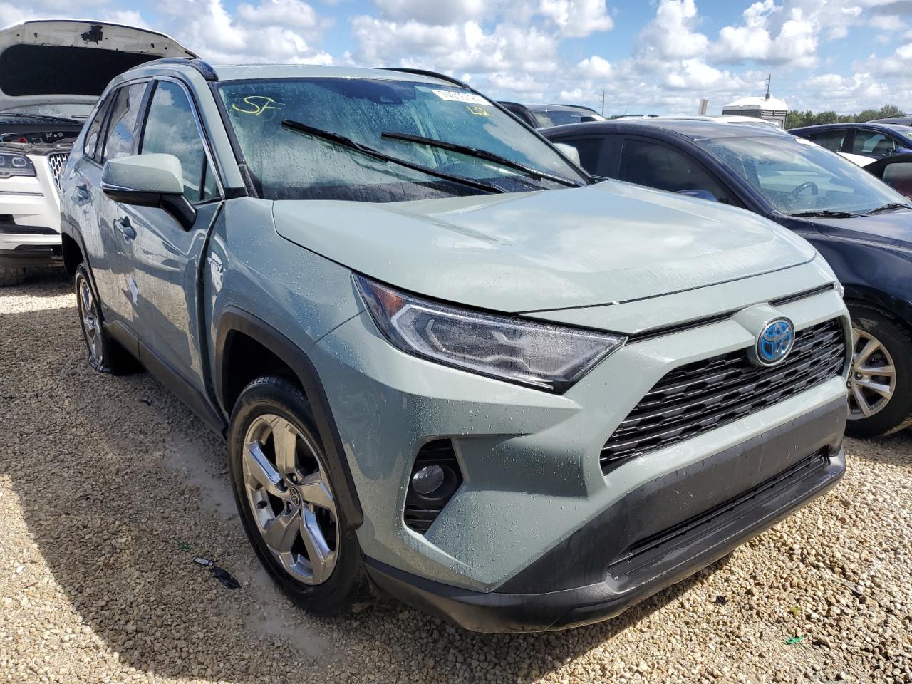 Lot #2907671076 2021 TOYOTA RAV4 XLE P